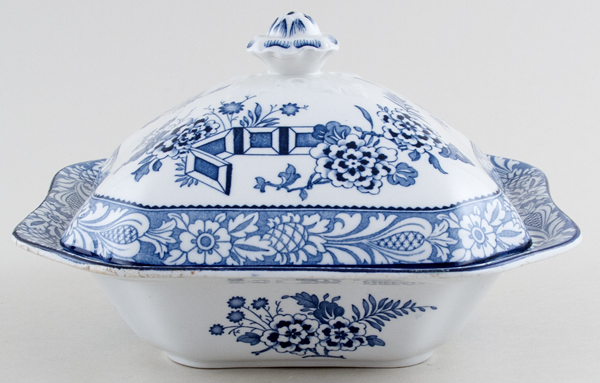 Vegetable Dish with Cover c1920